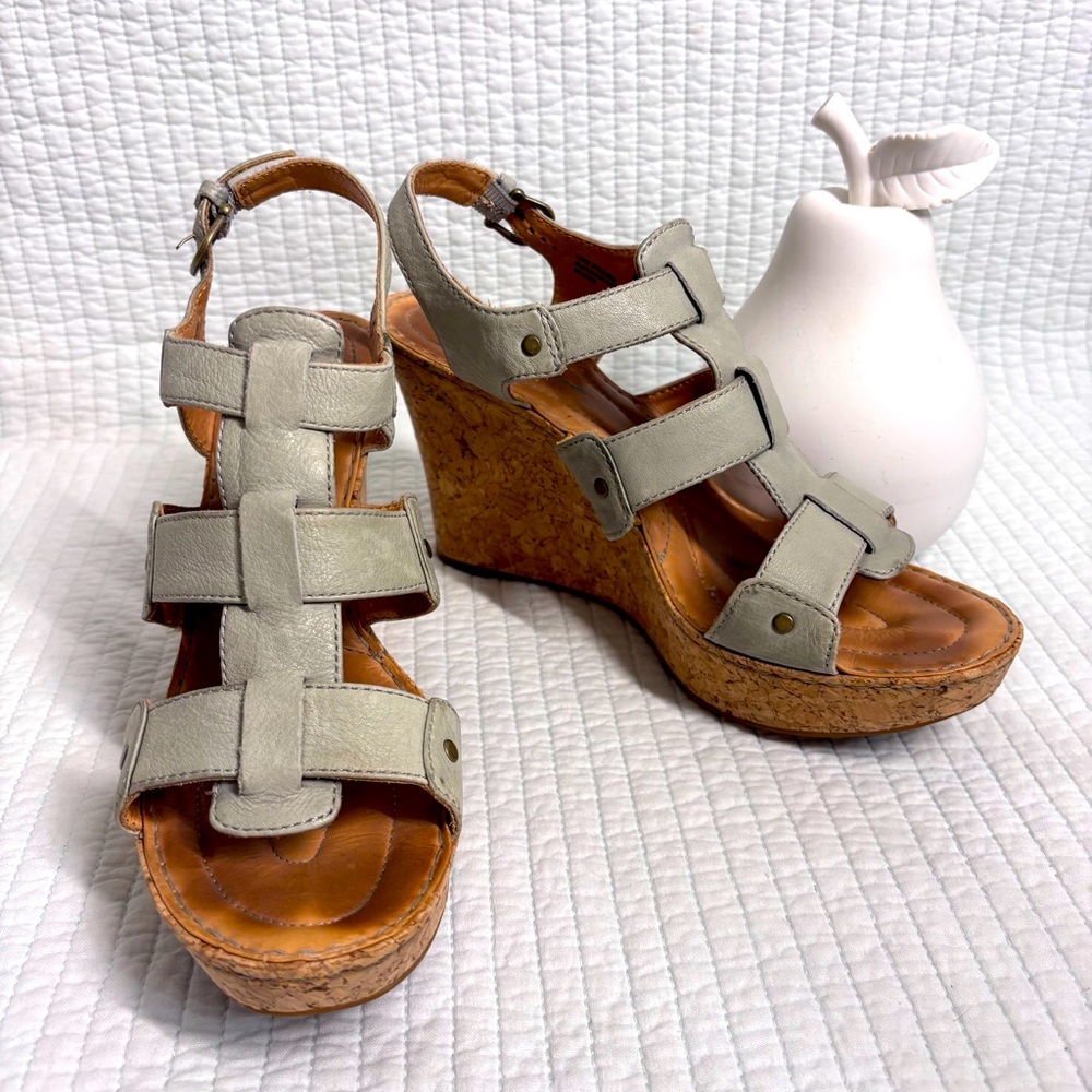 Born Wedge sandal light blue leather size 10 cork bottom buckle closure